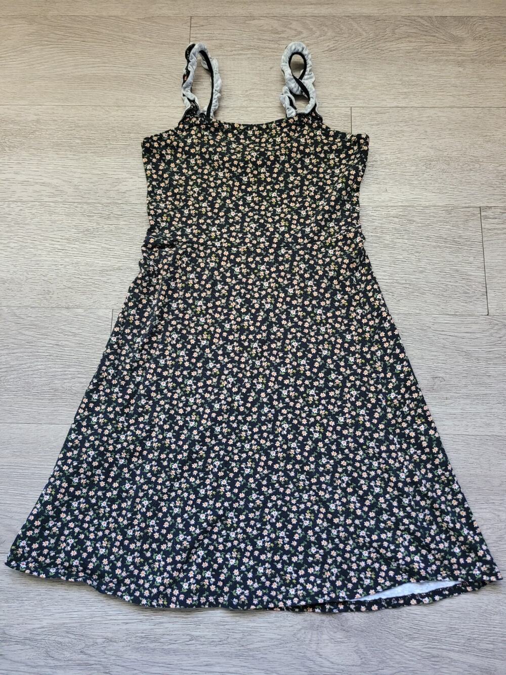 White Fawn Dress Girls Medium Black Floral Tillys Summer Sleeveless Casual